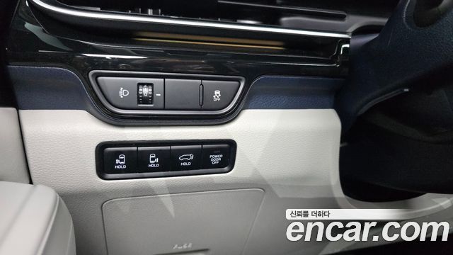 Kia Carnival (IV) HEV 7seater Gravity 2025 — фото 18