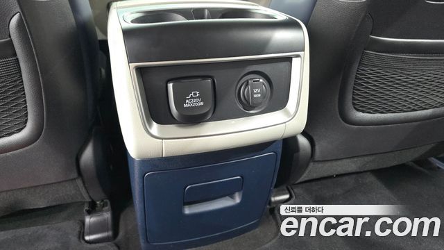 Kia Carnival (IV) HEV 7seater Gravity 2025 — фото 31