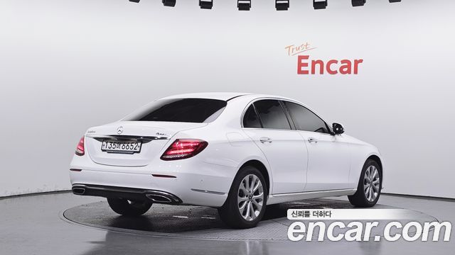 Mercedes-Benz E-Class (W213) E220d 4MATIC Exclusive 2019 — фото 2