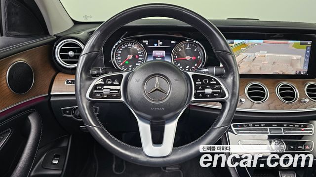 Mercedes-Benz E-Class (W213) E220d 4MATIC Exclusive 2019 — фото 14
