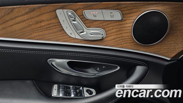 Mercedes-Benz E-Class (W213) E220d 4MATIC Exclusive 2019 — фото 29
