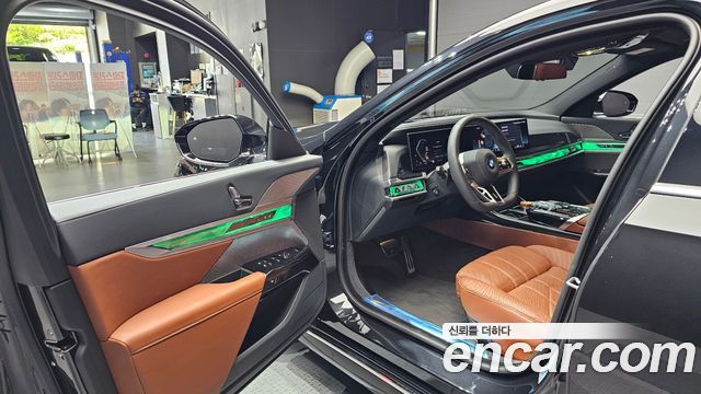 BMW 7 Series (G70) 740i xDrive M Sport 2025 — фото 10