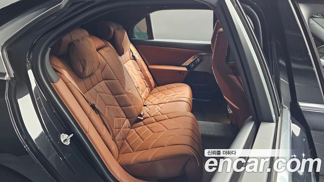 BMW 7 Series (G70) 740i xDrive M Sport 2025 — фото 11