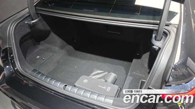 BMW 7 Series (G70) 740i xDrive M Sport 2025 — фото 34