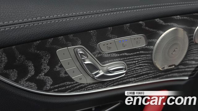 Mercedes-Benz E-Class (W213) E450 4MATIC Cabriolet 2021 — фото 30