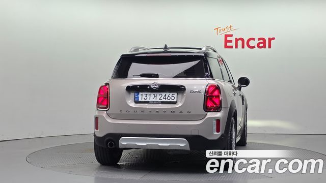 MINI Cooper Countryman Classic Plus Launch Pack 2nd Gen 2023 — фото 4