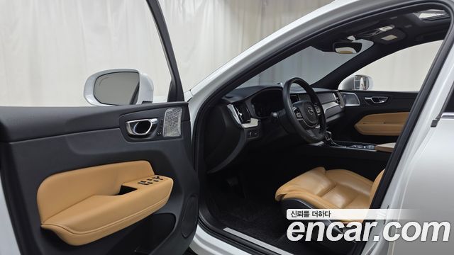 Volvo XC60 (II) T6 Inscription 2020 — фото 10