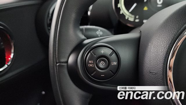 MINI Cooper Clubman High 2nd 2021 — фото 16