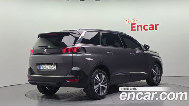 Peugeot 5008 (II) 1.2 Pure Tech Allure 2022 — фото 2