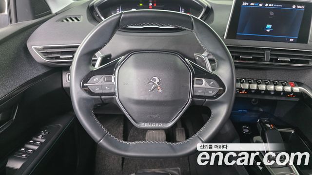 Peugeot 5008 (II) 1.2 Pure Tech Allure 2022 — фото 21