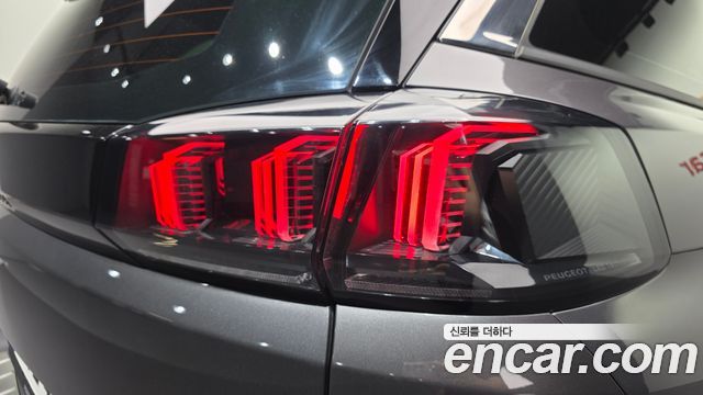 Peugeot 5008 (II) 1.2 Pure Tech Allure 2022 — фото 29