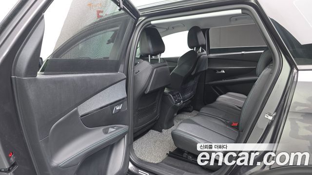 Peugeot 5008 (II) 1.2 Pure Tech Allure 2022 — фото 36