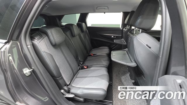 Peugeot 5008 (II) 1.2 Pure Tech Allure 2022 — фото 38
