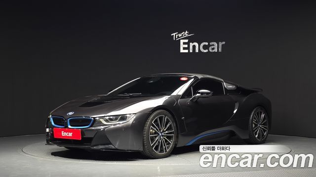 BMW i8 Roadster 2019 — фото 38