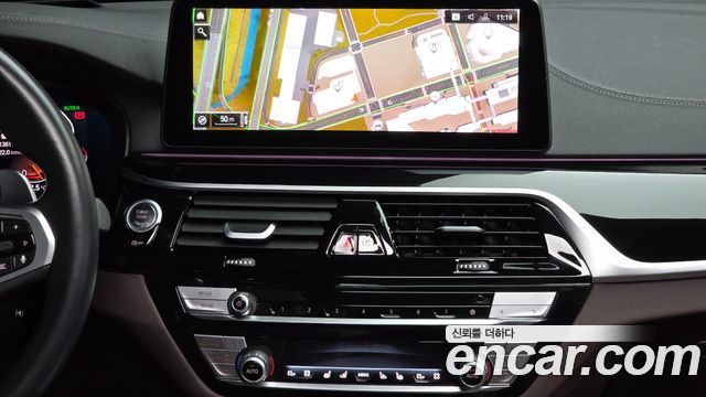 BMW 6 Series GT (G32) 630i xDrive M Sport 2023 — фото 14