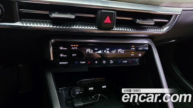 Kia K5 (III) 2.0 Noblesse 2022 — фото 17