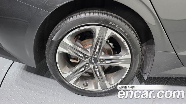 Kia K5 (III) 2.0 Noblesse 2022 — фото 21