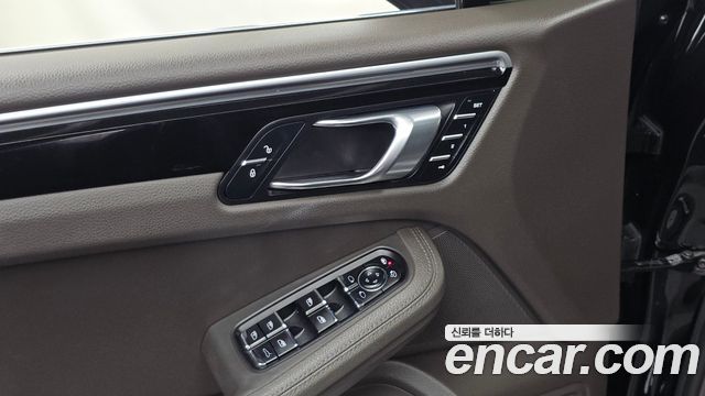 Porsche Macan 3.0 S Diesel 95B 2017 — фото 16