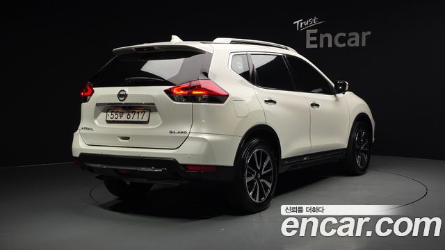 Nissan X-Trail 2.5 Tech 4WD 2018 — фото 2