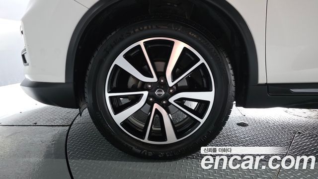 Nissan X-Trail 2.5 Tech 4WD 2018 — фото 5