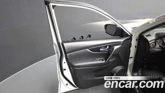 Nissan X-Trail 2.5 Tech 4WD 2018 — фото 24