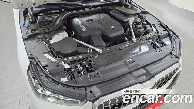 BMW 5 Series (G60) 530i xDrive M Sport 2025 — фото 6