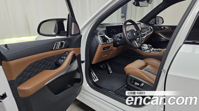 BMW X5M (G05) 4.4 Competition 2025 — фото 10