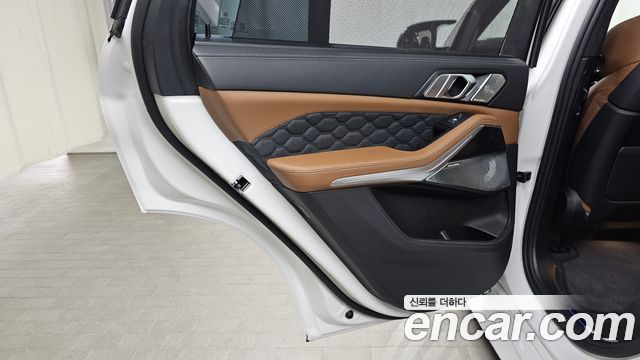 BMW X5M (G05) 4.4 Competition 2025 — фото 25