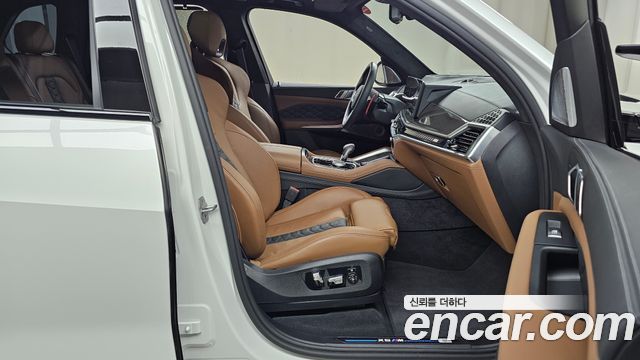 BMW X5M (G05) 4.4 Competition 2025 — фото 26