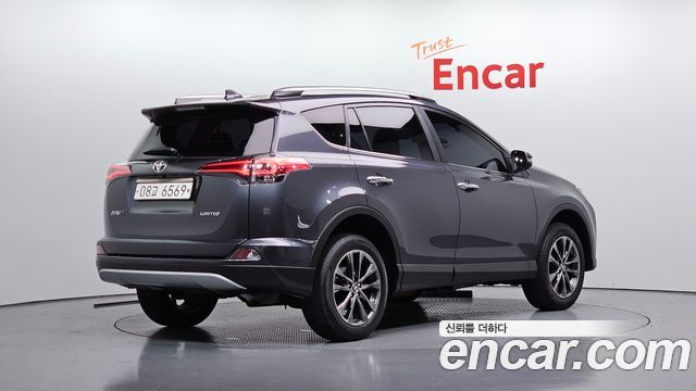Toyota RAV4 2.5 2WD 4th 2017 — фото 2