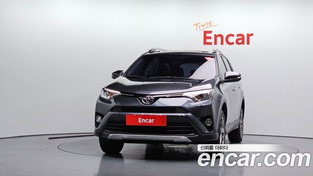 Toyota RAV4 2.5 2WD 4th 2017 — фото 3