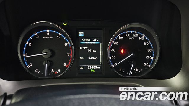 Toyota RAV4 2.5 2WD 4th 2017 — фото 8