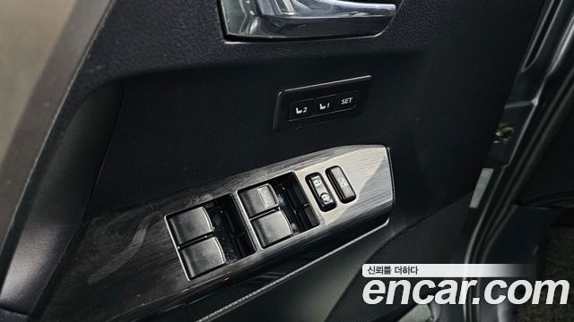 Toyota RAV4 2.5 2WD 4th 2017 — фото 20