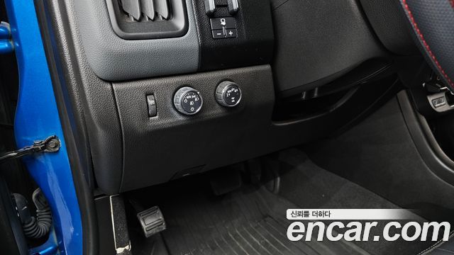 Chevrolet Real New Colorado 3.6 Z71-X 4WD 2021 — фото 17