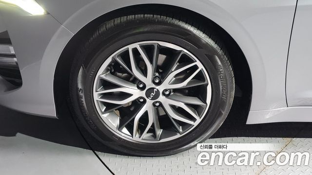 Kia K5 (III) 2.0 Prestige 2023 — фото 5