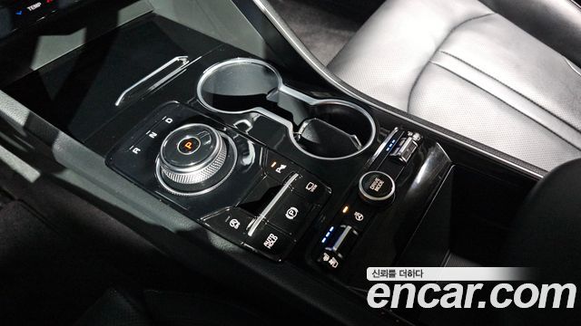 Kia K5 (III) 2.0 Prestige 2023 — фото 9