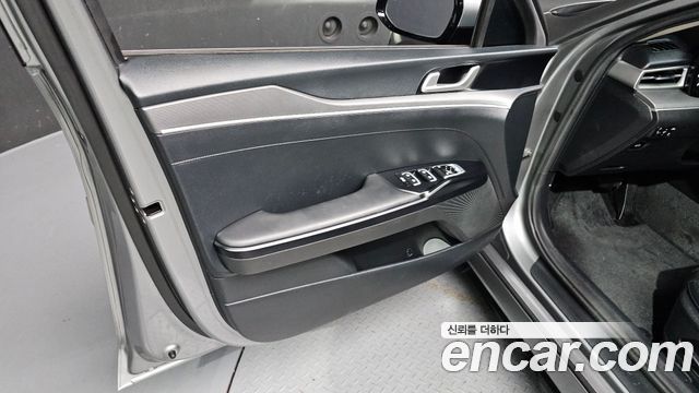Kia K5 (III) 2.0 Prestige 2023 — фото 30