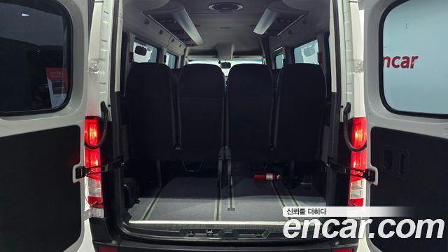 Hyundai Solati 15-seater standard 2025 — фото 19
