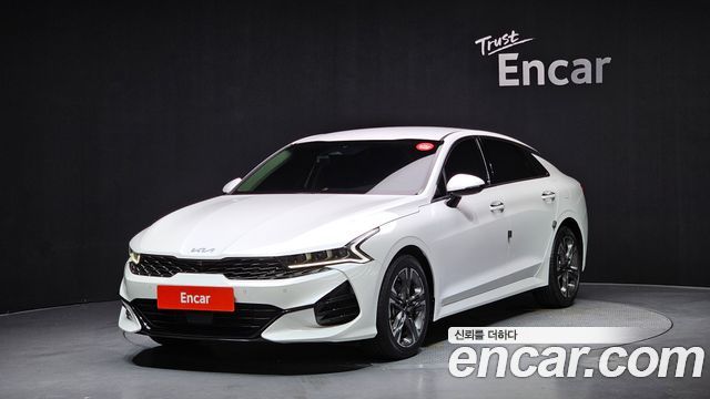 Kia K5 (III) 2.0 Noblesse 2023 — фото 1