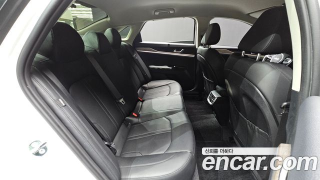 Kia K5 (III) 2.0 Noblesse 2023 — фото 15