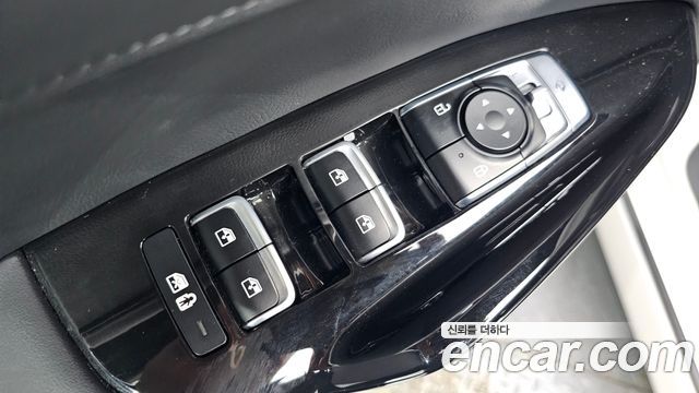 Kia K5 (III) 2.0 Noblesse 2023 — фото 34