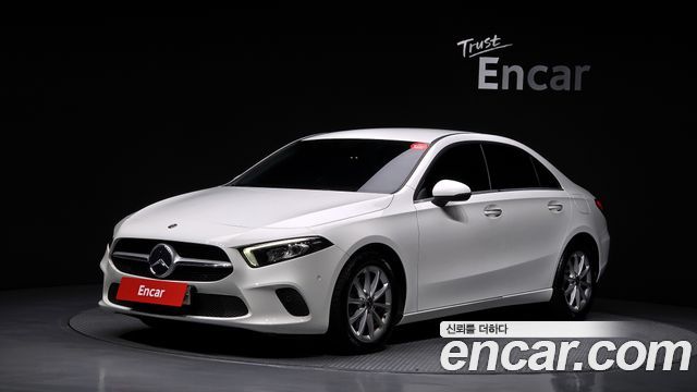 Mercedes-Benz A-Class (W177) A220 Sedan 2020 — фото 1