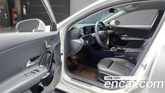 Mercedes-Benz A-Class (W177) A220 Sedan 2020 — фото 10
