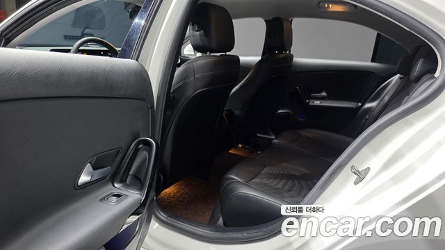 Mercedes-Benz A-Class (W177) A220 Sedan 2020 — фото 12