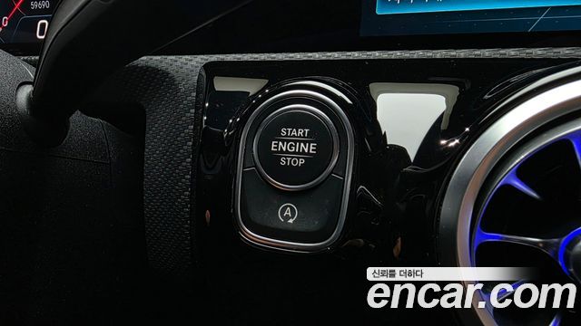 Mercedes-Benz A-Class (W177) A220 Sedan 2020 — фото 27