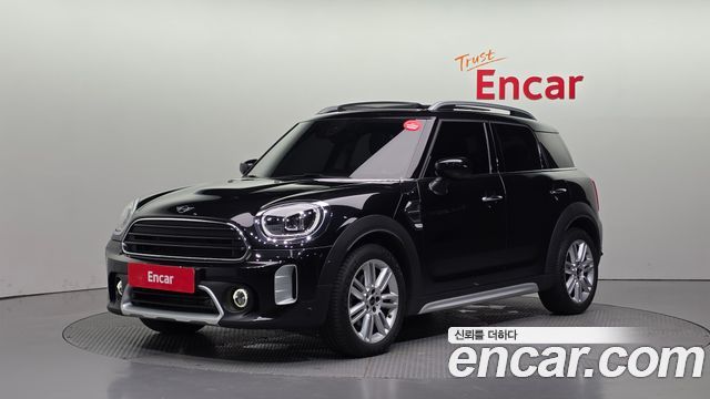 MINI Cooper Countryman Classic Plus Launch Pack 2nd Gen 2023 — фото 1