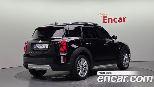 MINI Cooper Countryman Classic Plus Launch Pack 2nd Gen 2023 — фото 2