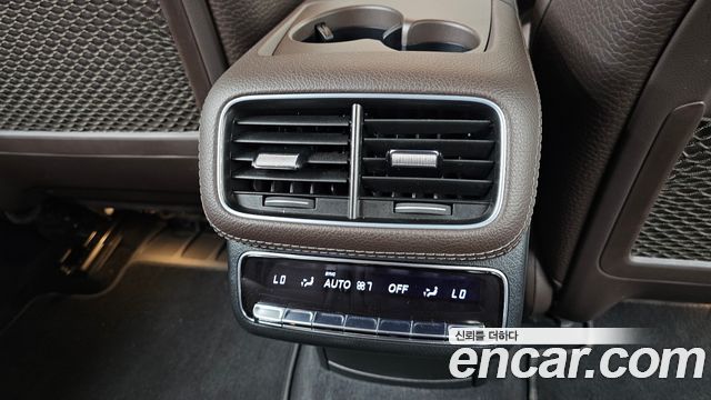 Mercedes-Benz GLS-Class (X167) GLS400d 4MATIC 2022 — фото 38