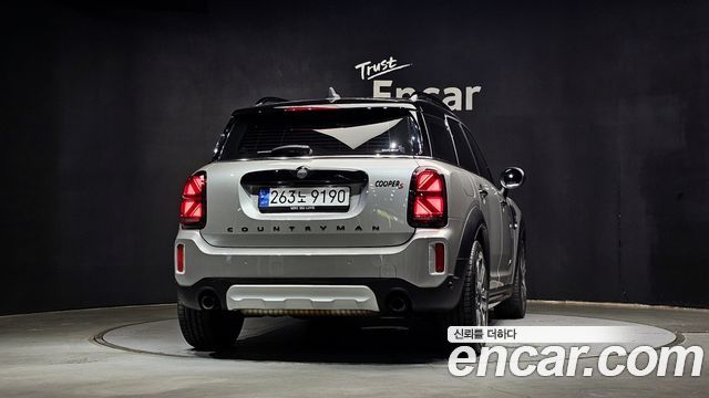 MINI Cooper S Countryman ALL4 Classic Launch Pack 2nd 2023 — фото 4