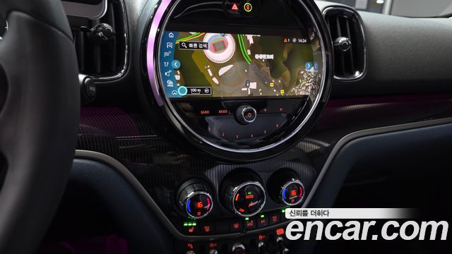 MINI Cooper S Countryman ALL4 Classic Launch Pack 2nd 2023 — фото 14